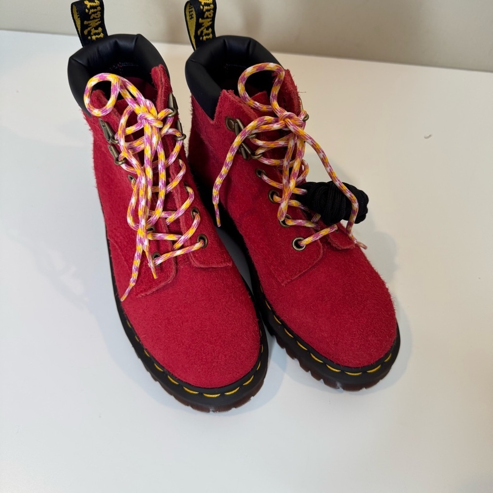 Dr.Martens 939 Ben Suede Red Padded Collar Lace Up Boots M-4 W-5 NWOT - Picture 3 of 11